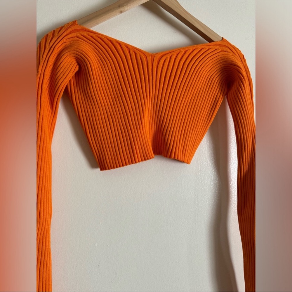 Jacquemus Orange Ribbed Long Sleeve Crop Top - Picture 8 of 10